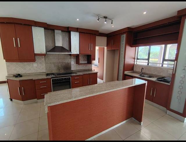 4 BEDROOM HOUSE FOR SALE IN IZINGA